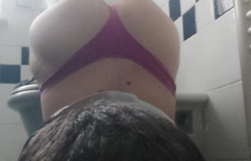 Little boy in cerca di Daddy per roleplay